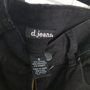 Size 6 d.jeans